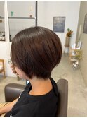 20代30代40代前下がりストレート小顔補正立体カット