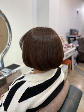 ビィーワンイースト(Be 1 EAST) ミディアムボブ