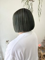 マロウイヴ(mallow eve)&nbsp;《花屋併設の美容院》オリーブカラー