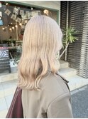 ホワイトベージュ