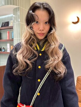 ミルクティーベージュウェーブグラデーション