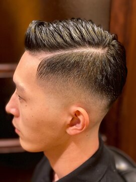 一鳳庵　【イオアン】 サイドパート メンズパーマ フェードカット バーバースタイル