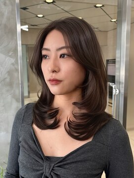 エッセンザ 梅田(ESSENZA) ミディアムレイヤー