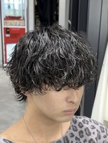 ウノ(U.No.)&nbsp;色気たっぷりシャドウパーマ