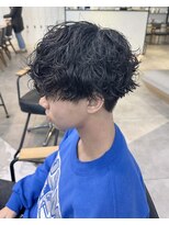 ソルネ(SOLNE)&nbsp;シャドウパーマ　波巻きパーマ　ツイストスパイラル　men's
