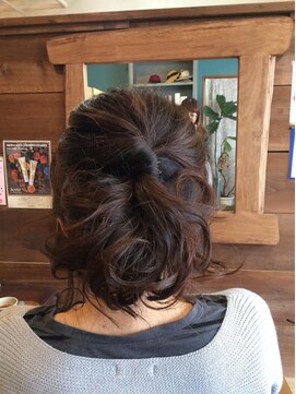 ヘアーデザイン アミカル(Hair design Amical) ルーズアレンジ