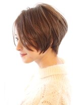 レウナ 外苑前(Reuna)&nbsp;３０代・４０代に人気ひし形シルエットな大人ショートボブ