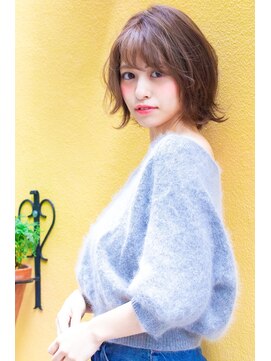 サングース(Sungoose) <sungooseTOKYO>外ハネクラシカル斜めバングベージュ