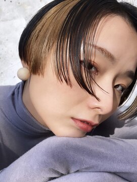 エヌ(N) ハンサムショートとインナーカラー