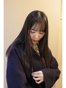 ニード(need) 暗髪シースルーミディアム