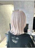 ウルフカットホワイトカラー《ピンクベージュインナーグレージュ