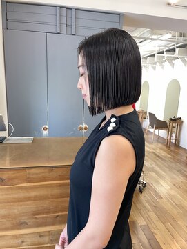 シロ(siro) 髪質改善ストレートボブ
