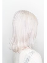 オブヘアーギンザ(Of HAIR GINZA)&nbsp;絶対的透明感ホワイトブリーチ×ロングウルフ