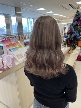 ケンジ 平塚ラスカ店(KENJE) 平塚ブリーチカラー/ミルクティーベージュ/ベージュカラー