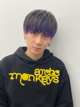 ゴールド 京都(GOALD) ナチュラルマッシュシースルーニュアンスセンターパート刈り上げ