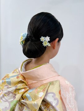 ジラ ヘアアンドメイク(girra HAIR&MAKE) 振袖着付け