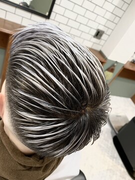 秋元理髪 barberスタイル　シルバー