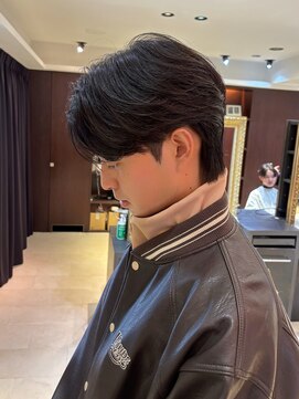 アルム オモテサンドウ(ALLM omotesando) 韓国風カルマパーマ 韓国ヘア メンズカット 原宿 表参道