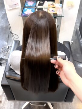 ビグディーサロン(BIGOUDI SALON) ツヤ髪♪サラサラストレート