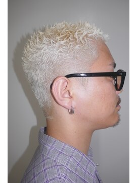 メリケンバーバーショップ トーキョー(MERICAN BARBERSHOP TYO) 考案者が施術するEASYPUNK(ヌマタユウト)9