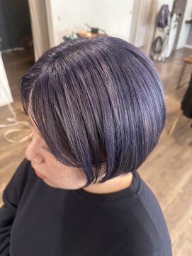 ラブヘアーグリーン(LOVEHAIRGREeN) 丸みショートボブ