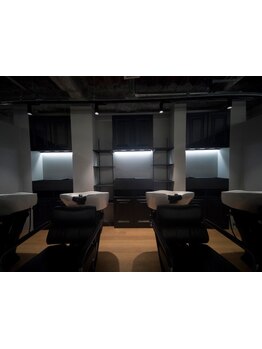 【大阪/梅田】洗練されたインテリアが自慢。広々とした店内で心からリラックスできる時間をお届けします◎