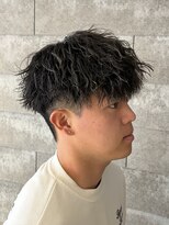 ニアウ 伊勢崎連取店(Niau)&nbsp;MEN’S HAIR/波巻きツイストスパイラル/リバースセンターパート
