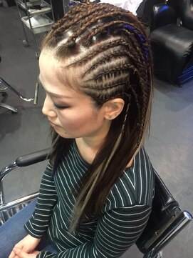 ゾーマ(ZOUMA) 特殊ヘア　編みこみスタイル　ＴＲＩＣＫＳＴＹＬＥ☆