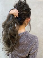 ムウ 難波(MOU)&nbsp;ハッシュカットフルバング似合わせカットレッドブラウン20代30代