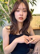 サイン 表参道(SIGN)&nbsp;薄めの前髪と繋がる顔まわりレイヤー