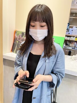 スムーク(smuk) 【smuk/スムーク】赤み消しベージュ／フェイスレイヤー／オン眉