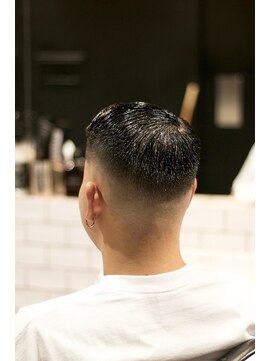 キングスマン トーキョー 国分寺(KINGSMAN TOKYO) アップバング/ツーブロック/スキンフェード[国分寺/国分寺駅]