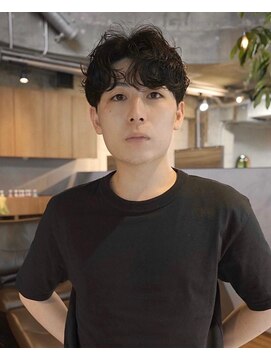 キュー(Cue_) 無造作メンズマッシュ×王道メンズパーマ