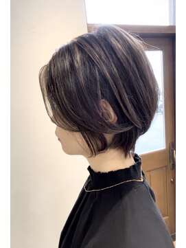 スレッド(SRED) ショートボブ