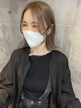 ソルト(Salt) ブリーチボブ×サイドバング