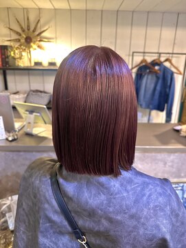 フルアヘッド(FULL A HEAD) 切りっぱなしボブ