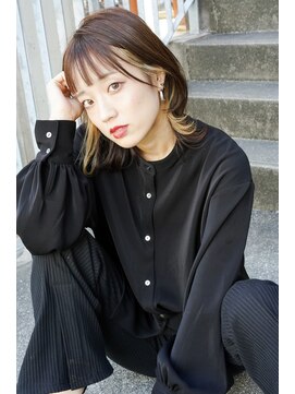 ユラギ フロム ユイマァル 倉敷(YURAGI from YUIMARL) 20代30代セミロングブリーチ岡山インナーカラー