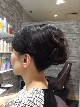 ラルースヘア(la luz HAIR) お茶会アップスタイル