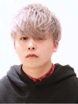 ブレイズ コクラ(BLAZE KOKURA) 圧倒的透明感！ミステリアスグレーマッシュ！