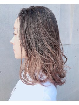 アイス(ice) 外国人風カラー/バレイヤージュ/波巻き/カール/ラフ/オンブレ