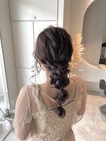 ニト(nito)&nbsp;お呼ばれヘアアレンジ