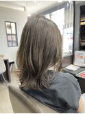 レイヤーカット オリーブカラー