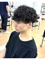 ビカム 名駅(become)&nbsp;【プードルパーマ】メンズ刈り上げマッシュスパイラル無造作束間