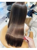 縮毛矯正髪質改善切りっぱなしレイヤーイヤリングカラー白髪染め