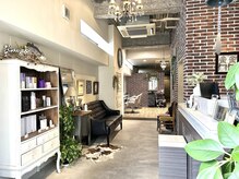 ヘアーデザイン シュシュ(hair design Chou Chou by Yone)の雰囲気（ペア席もあり、ゆっくりくつろいげるのもうれしい♪）