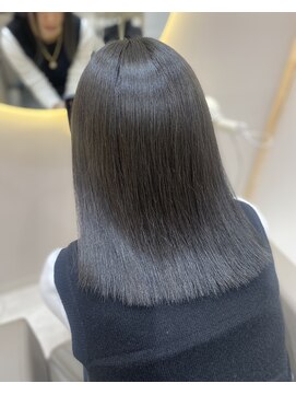 ジーナ 高田馬場(Zina) 暗めオリーブベージュ