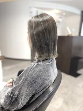 リリ(RiRi) ロングボブハイライト