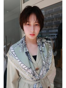 トレンチ(TRENCH) ショートヘア ウルフ 髪質改善 ブラウン