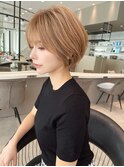 10代20代丸み低め束感ショートヘア