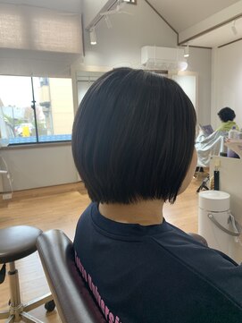 ピース(PEACE) アゴライン×ショートボブ